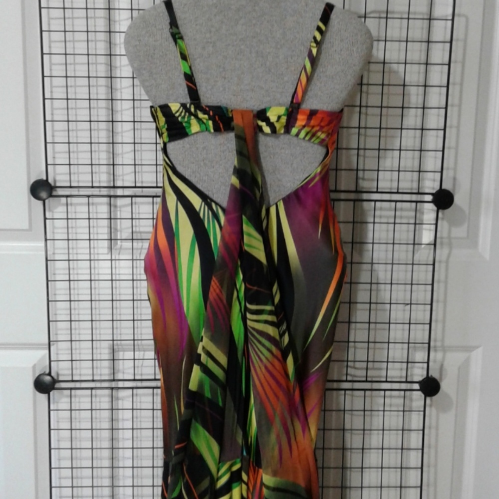 100% Silk Open Back Mermaid Cocktail Dress. NWOT - Picture 6 of 9